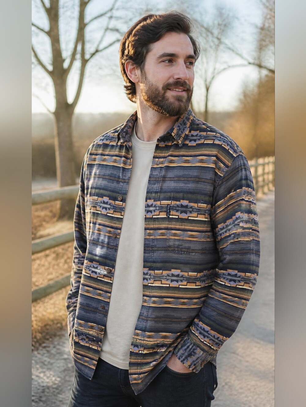 Vintage Woolrich Southwestern Aztec Button-Down Shirt